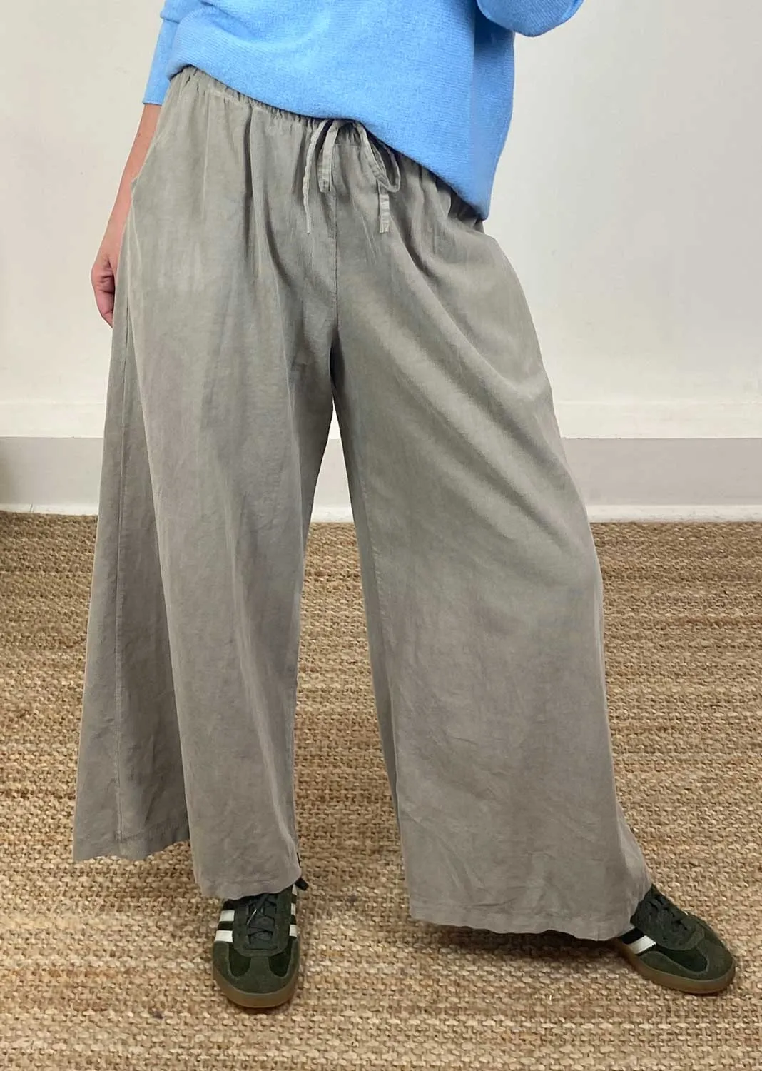 Misty Cord Wide Leg Pants in Stone