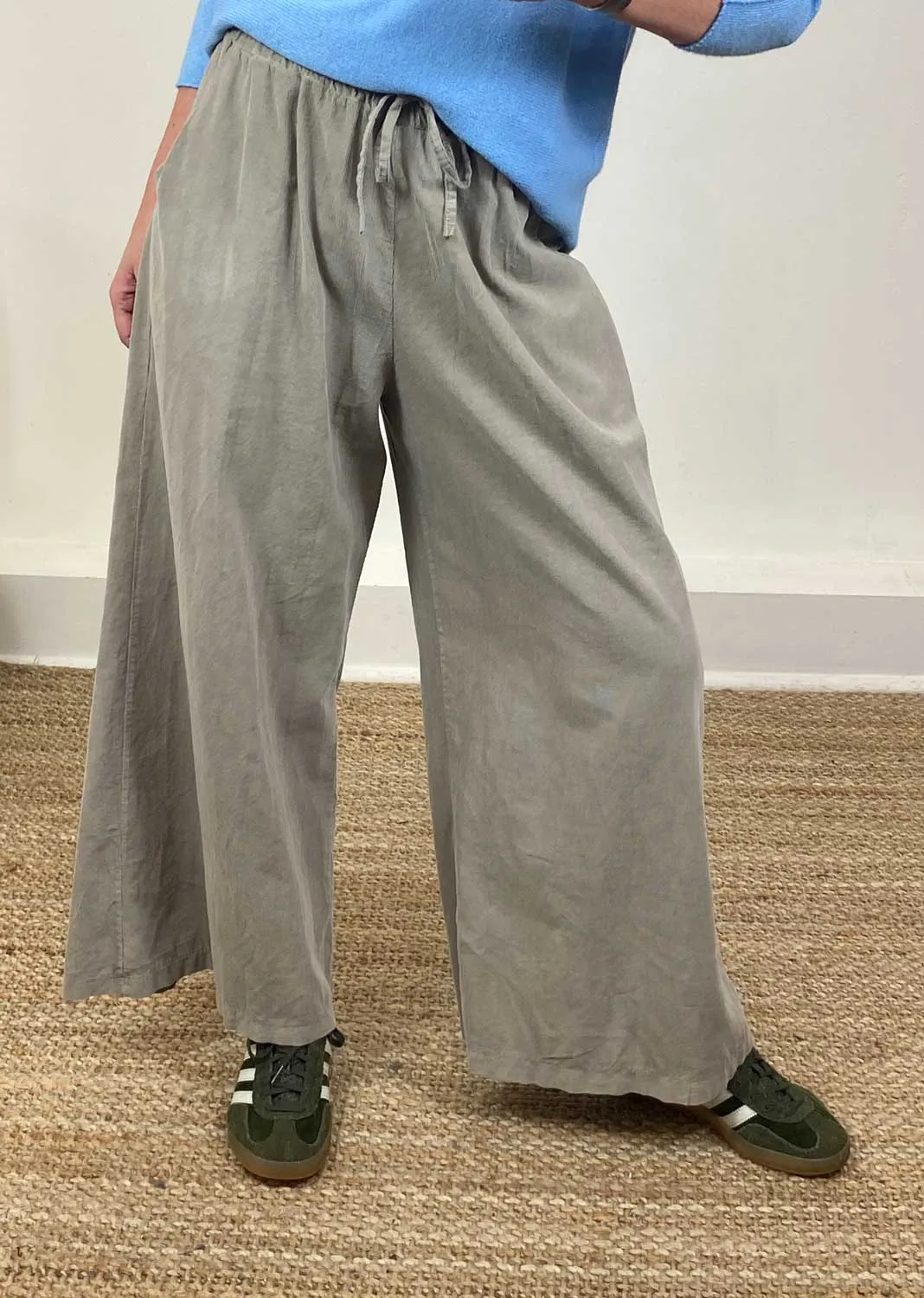 Misty Cord Wide Leg Pants in Stone