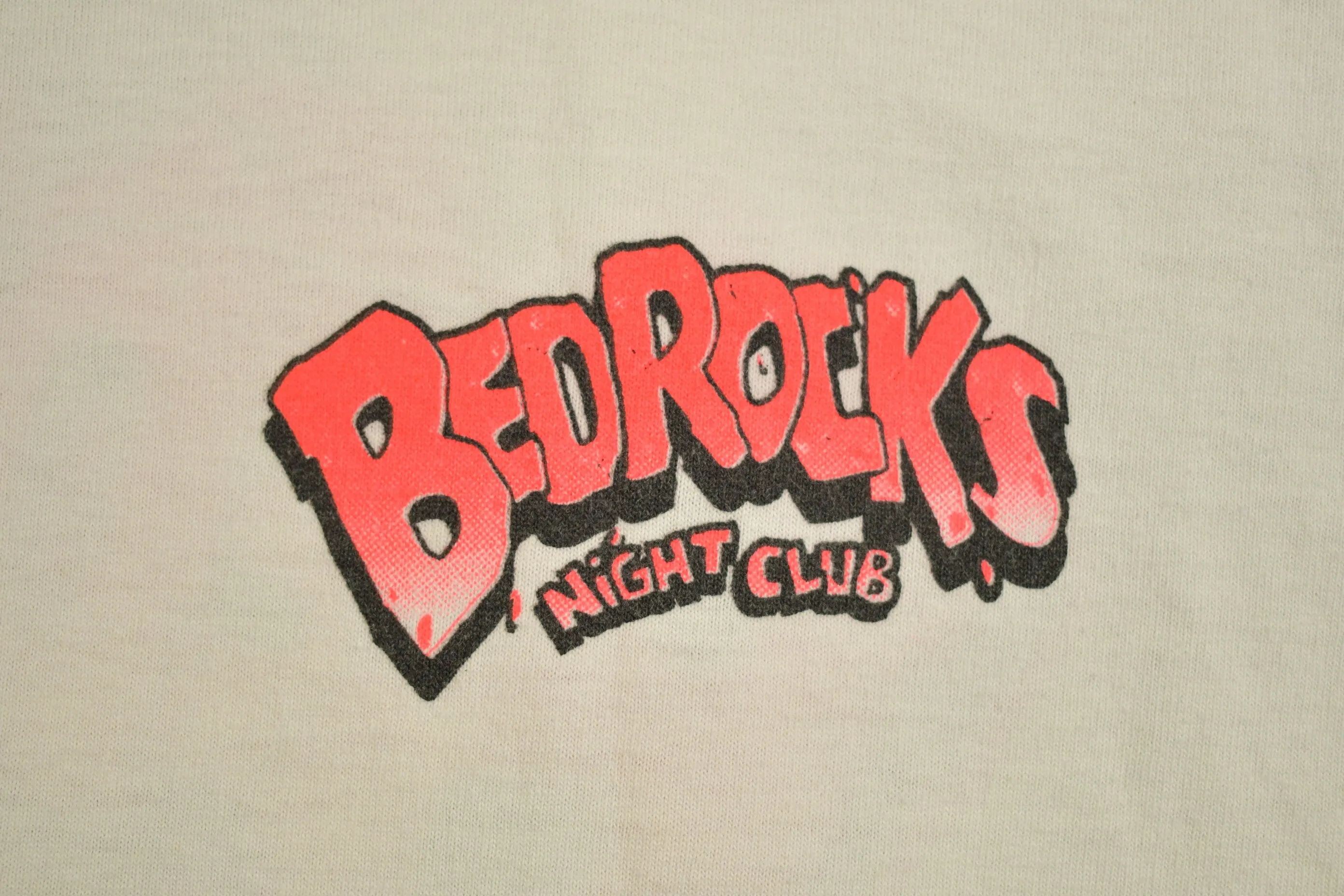 Vintage 1990s Bedrocks Night Club Souvenir T Shirt